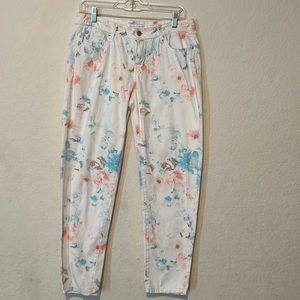 Thrush and Theory unique white floral white jeans size 6